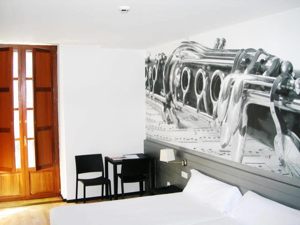 Abba Jazz Hotel Vitoria Esterno foto